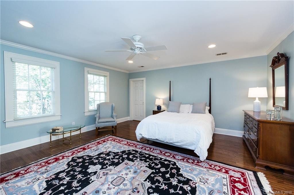 324 Ridgewood Avenue Charlotte NC 28209