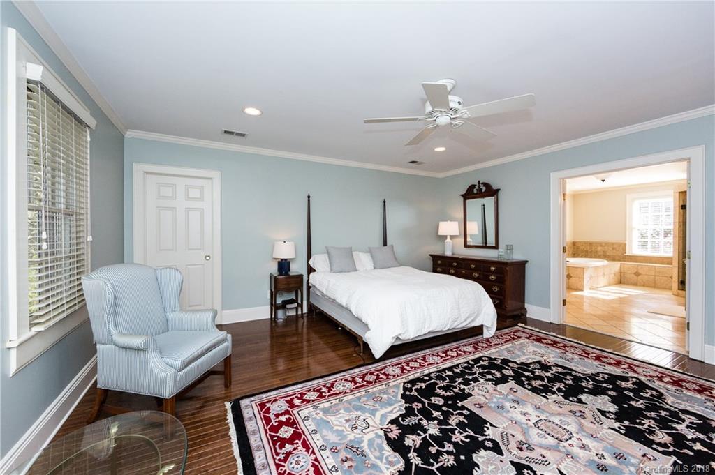 324 Ridgewood Avenue Charlotte NC 28209