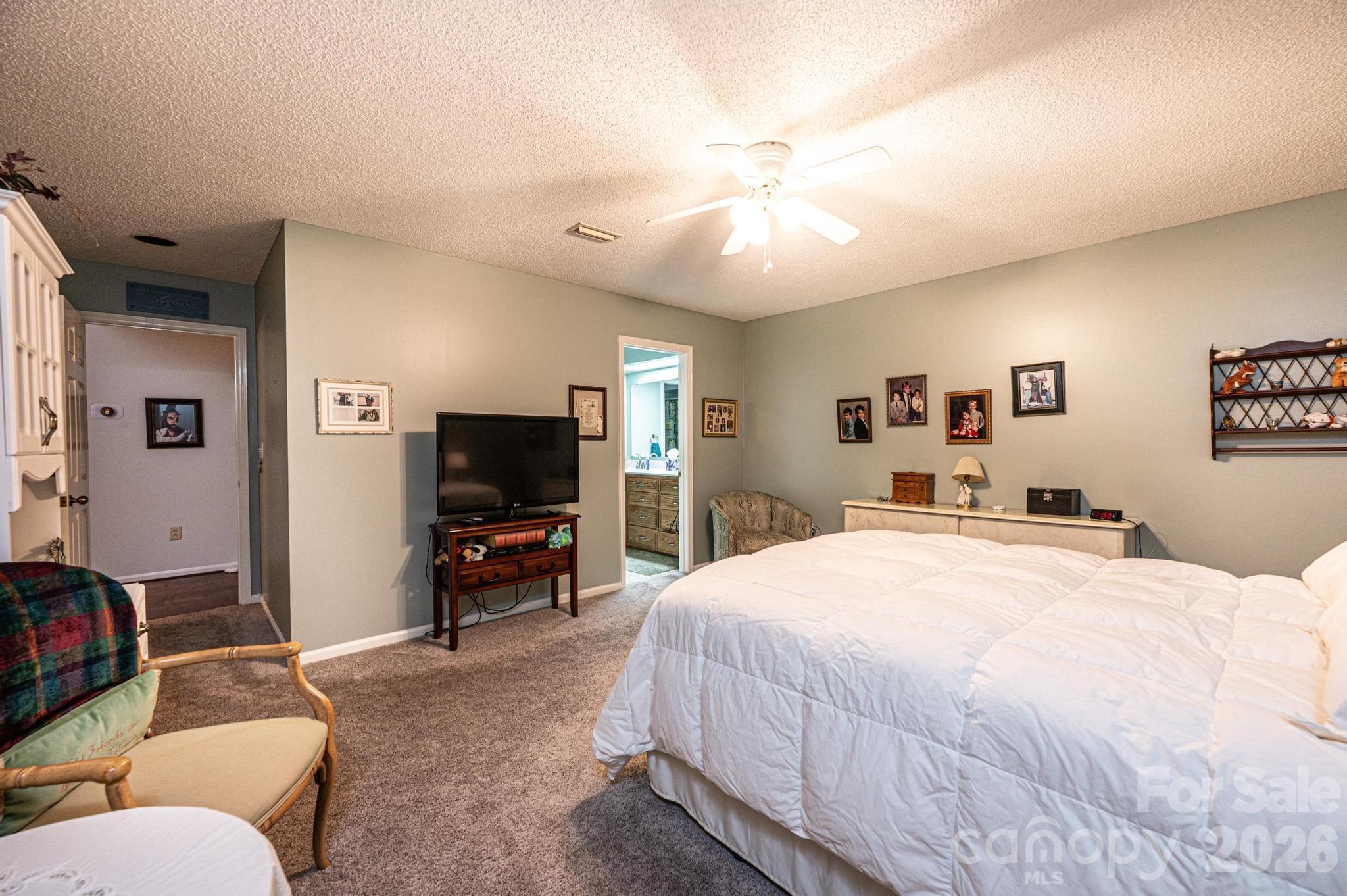 1788 12th Street NE Hickory NC 28601
