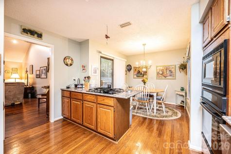 1788 12th Street NE Hickory NC 28601
