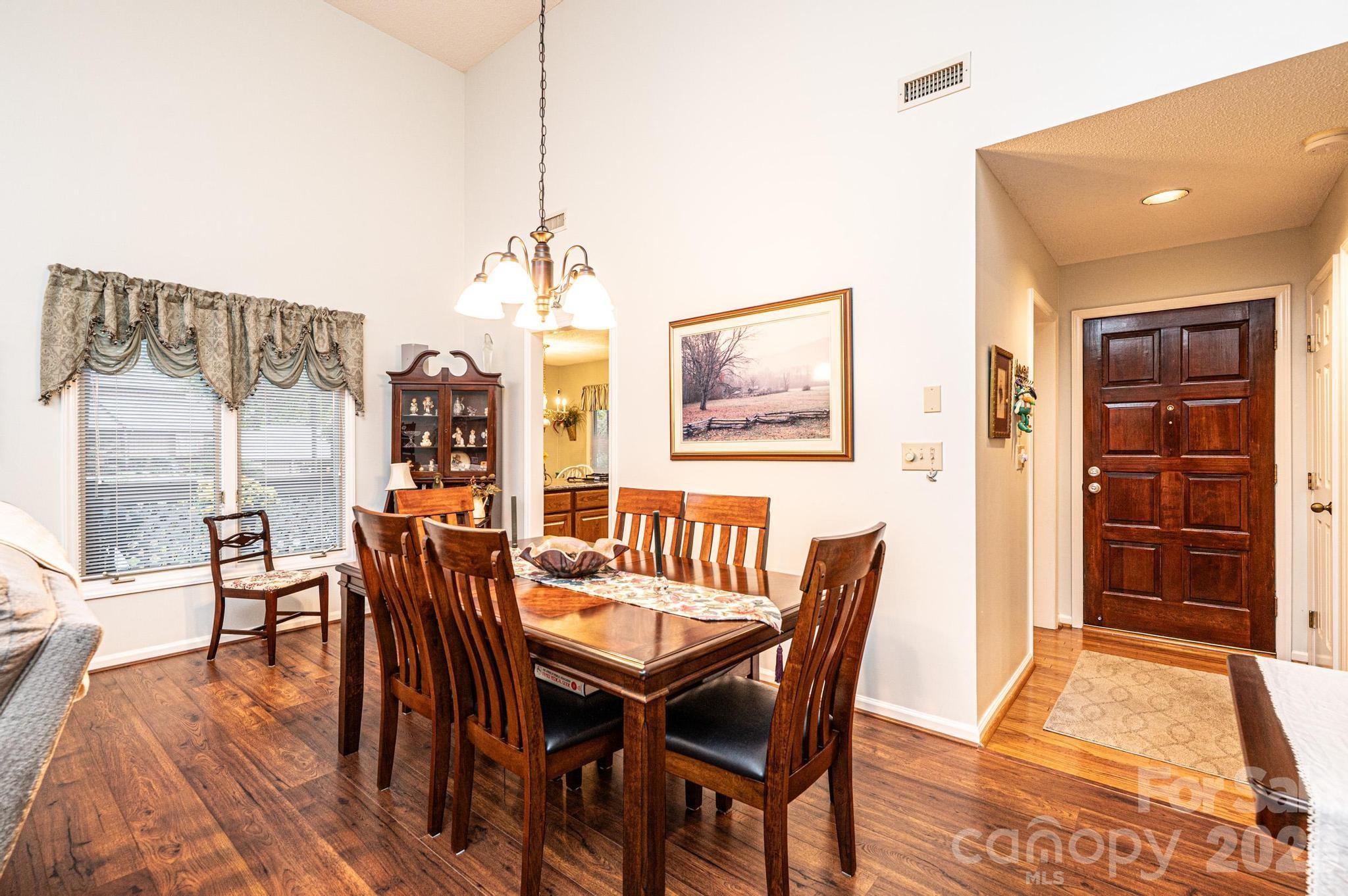 1788 12th Street NE Hickory NC 28601