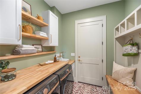 334 North Fork Road Black Mountain NC 28711