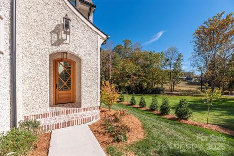 334 North Fork Road Black Mountain NC 28711