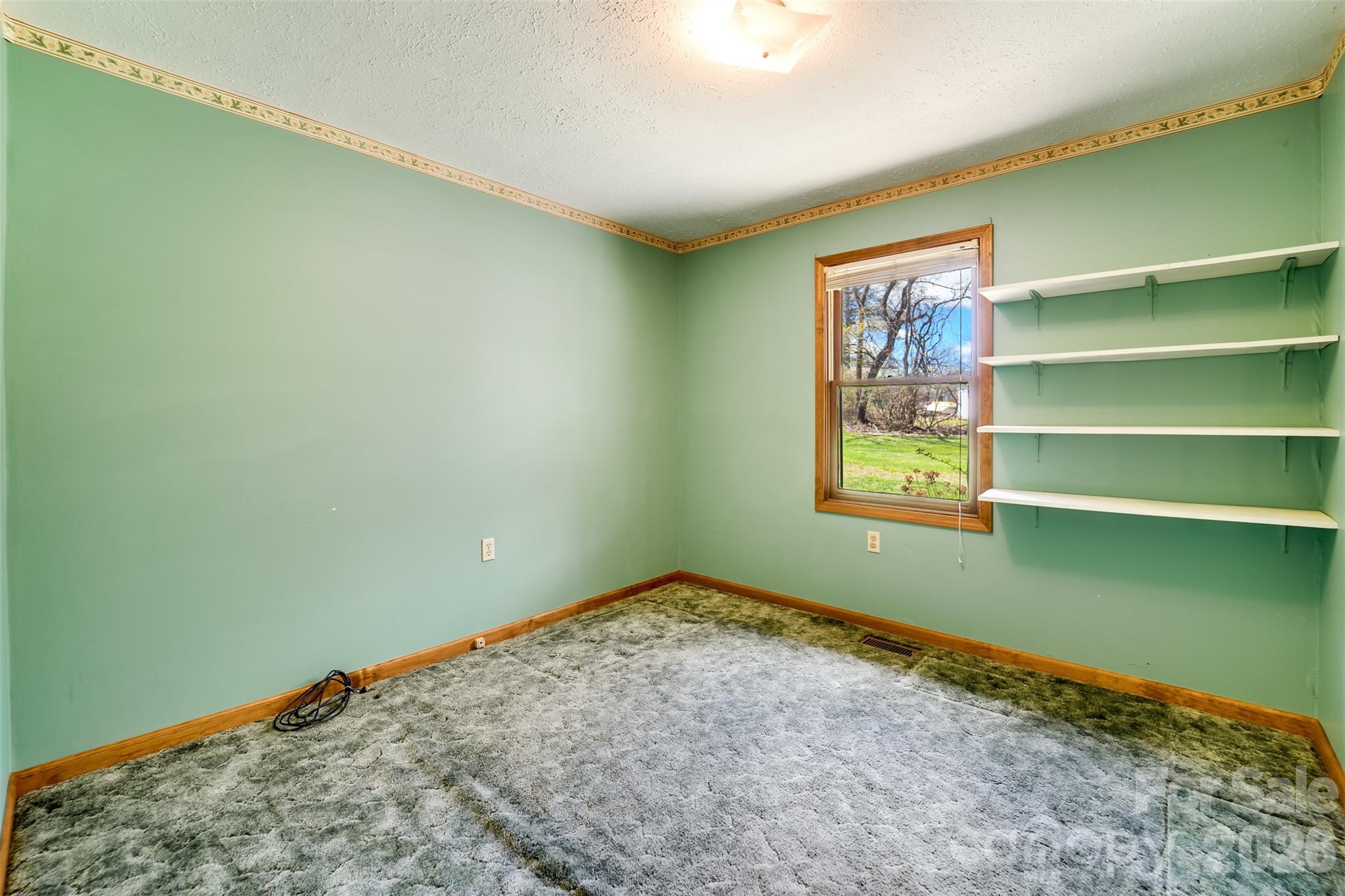 21 Queen Street Sylva NC 28779