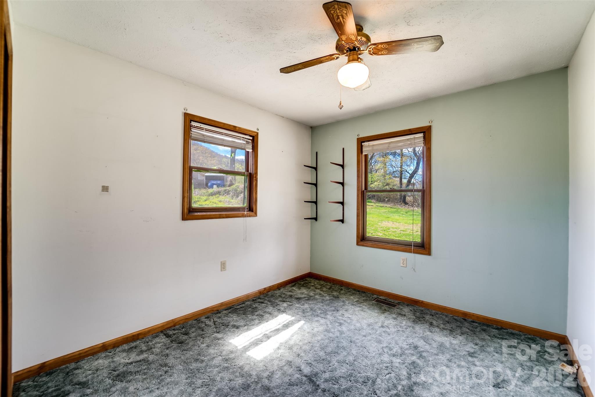 21 Queen Street Sylva NC 28779