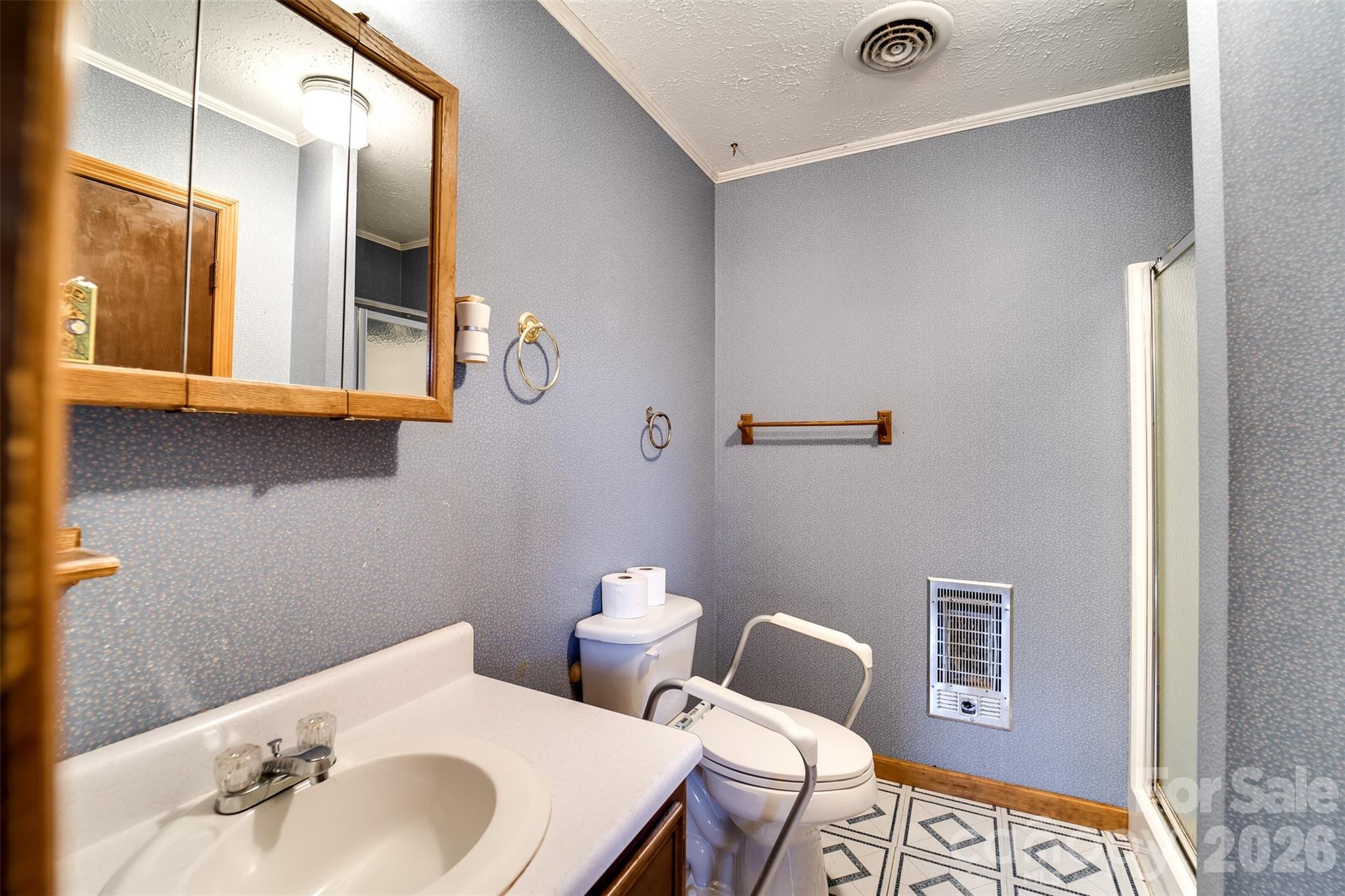 21 Queen Street Sylva NC 28779