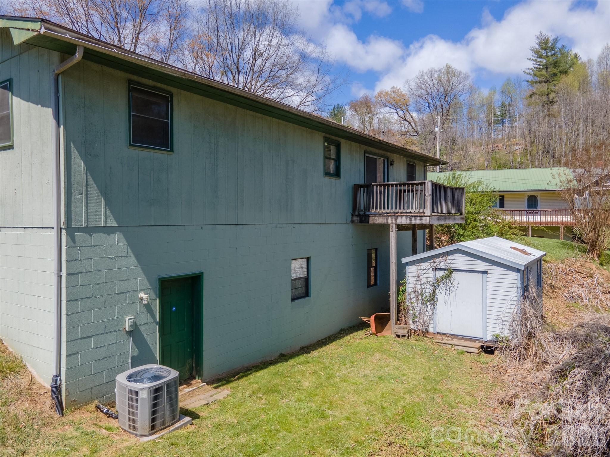 21 Queen Street Sylva NC 28779