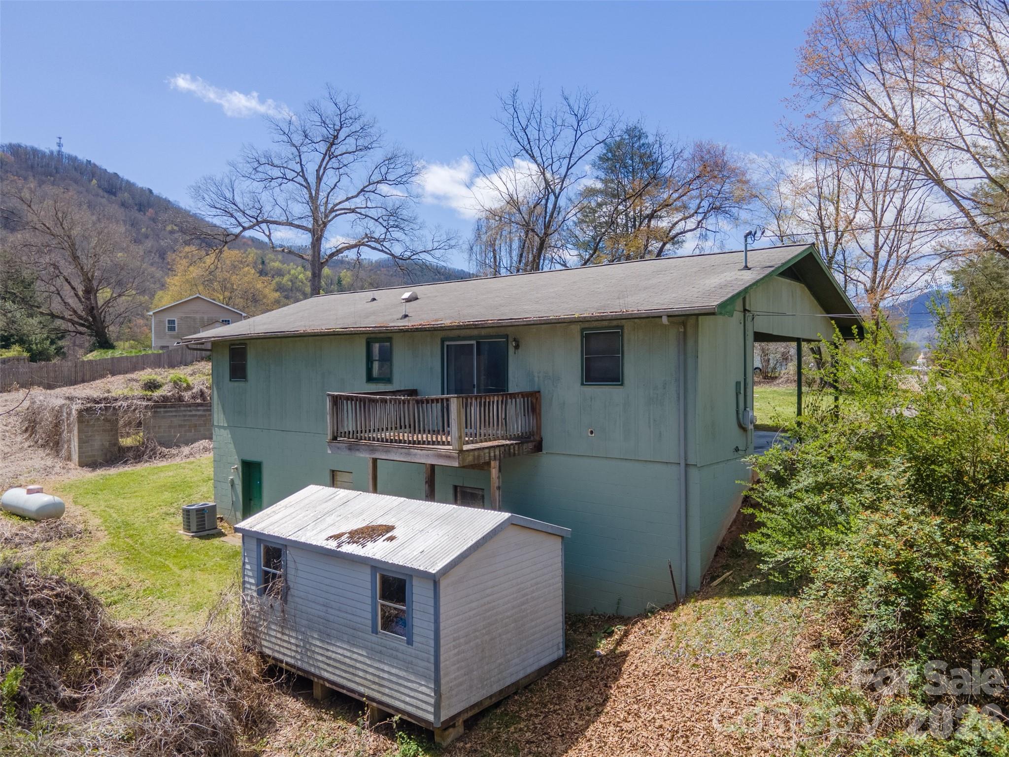 21 Queen Street Sylva NC 28779