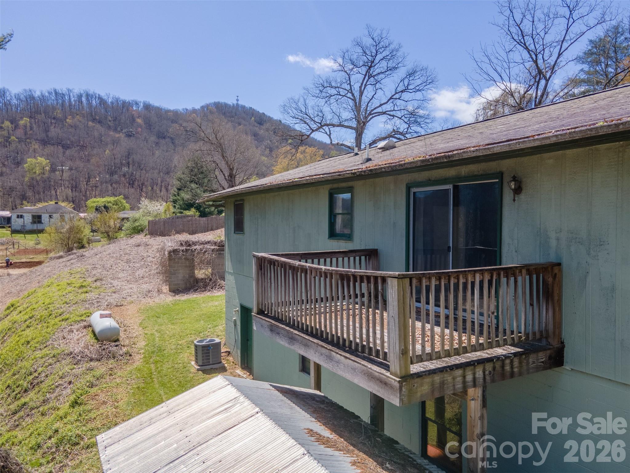 21 Queen Street Sylva NC 28779