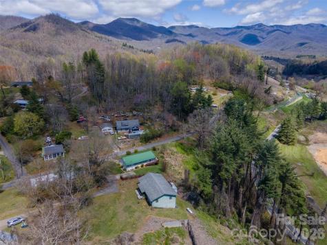 21 Queen Street Sylva NC 28779
