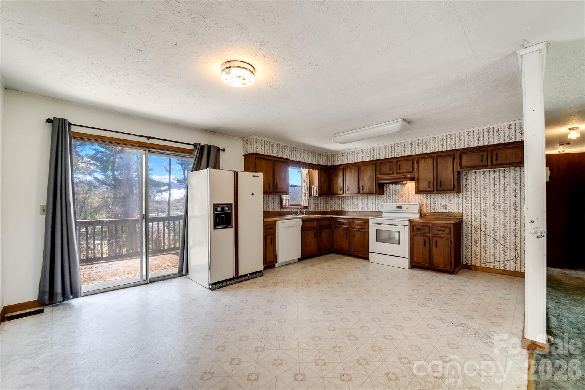 21 Queen Street Sylva NC 28779