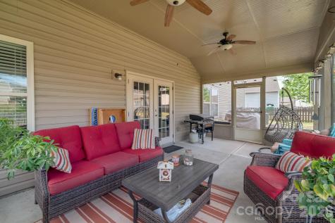 1710 Yellow Daisy Drive Matthews NC 28104