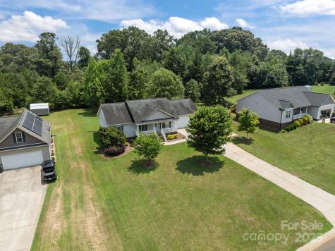 226 Brooks Farm Drive Rockwell NC 28138