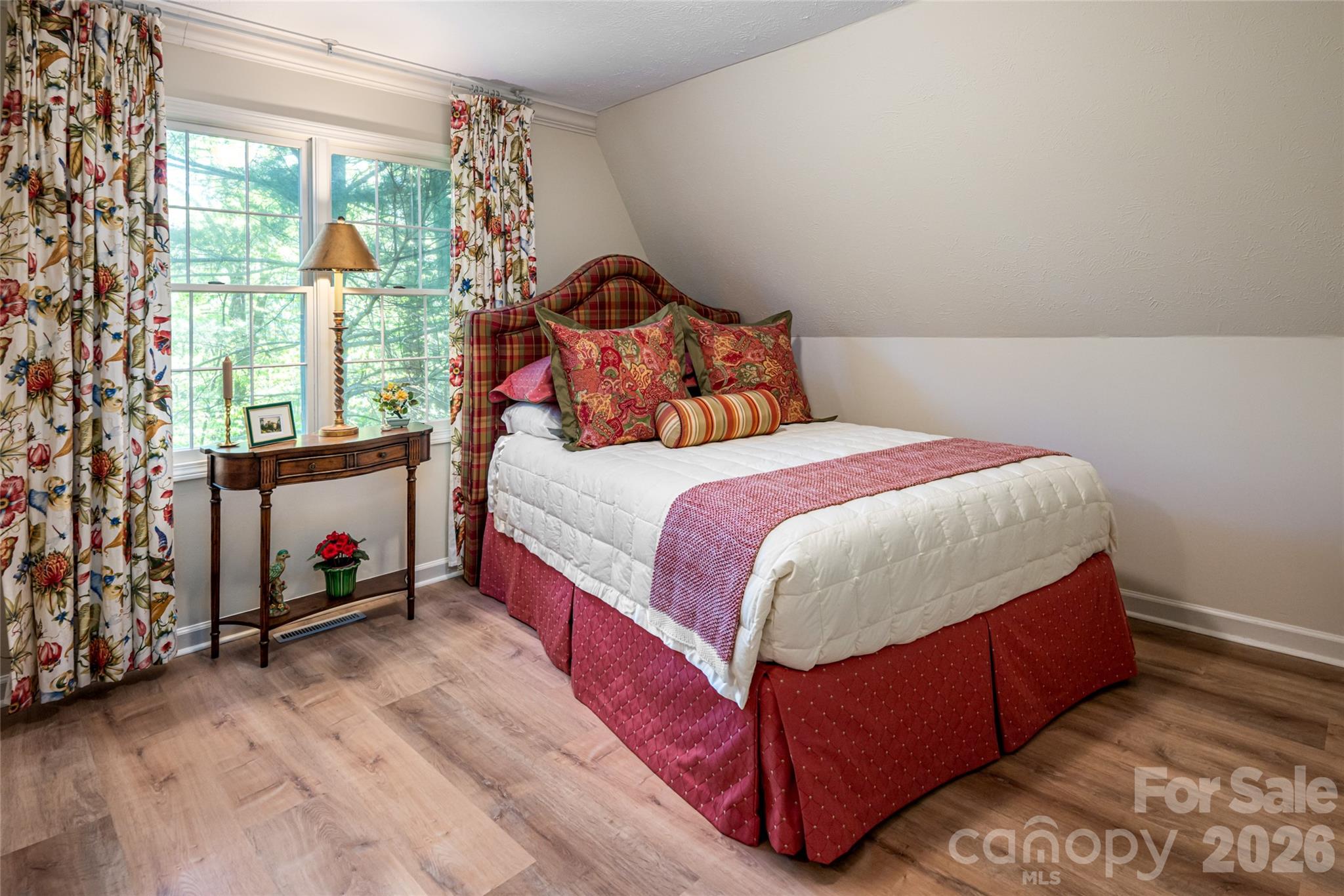7 Cooper Cove S Hendersonville NC 28739