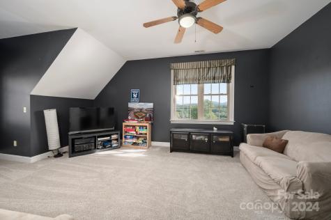 32 Stone House Road Arden NC 28704