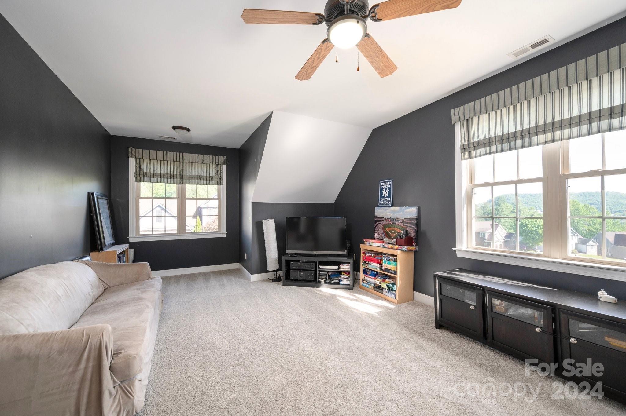 32 Stone House Road Arden NC 28704