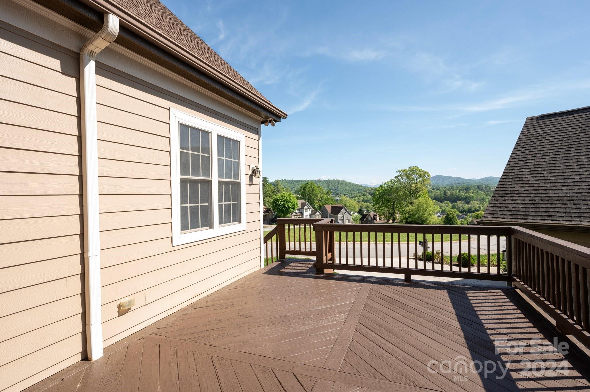 32 Stone House Road Arden NC 28704