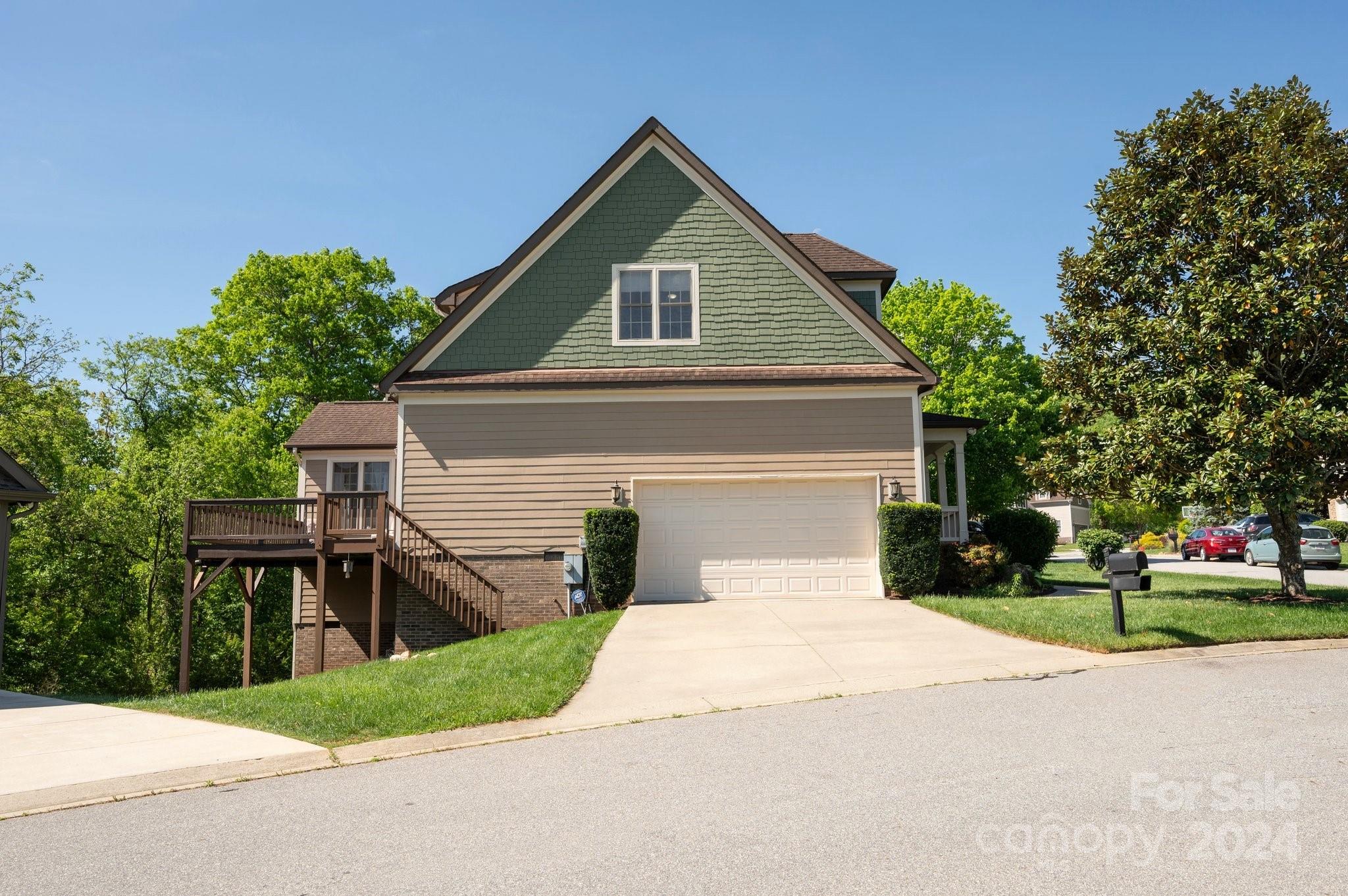 32 Stone House Road Arden NC 28704