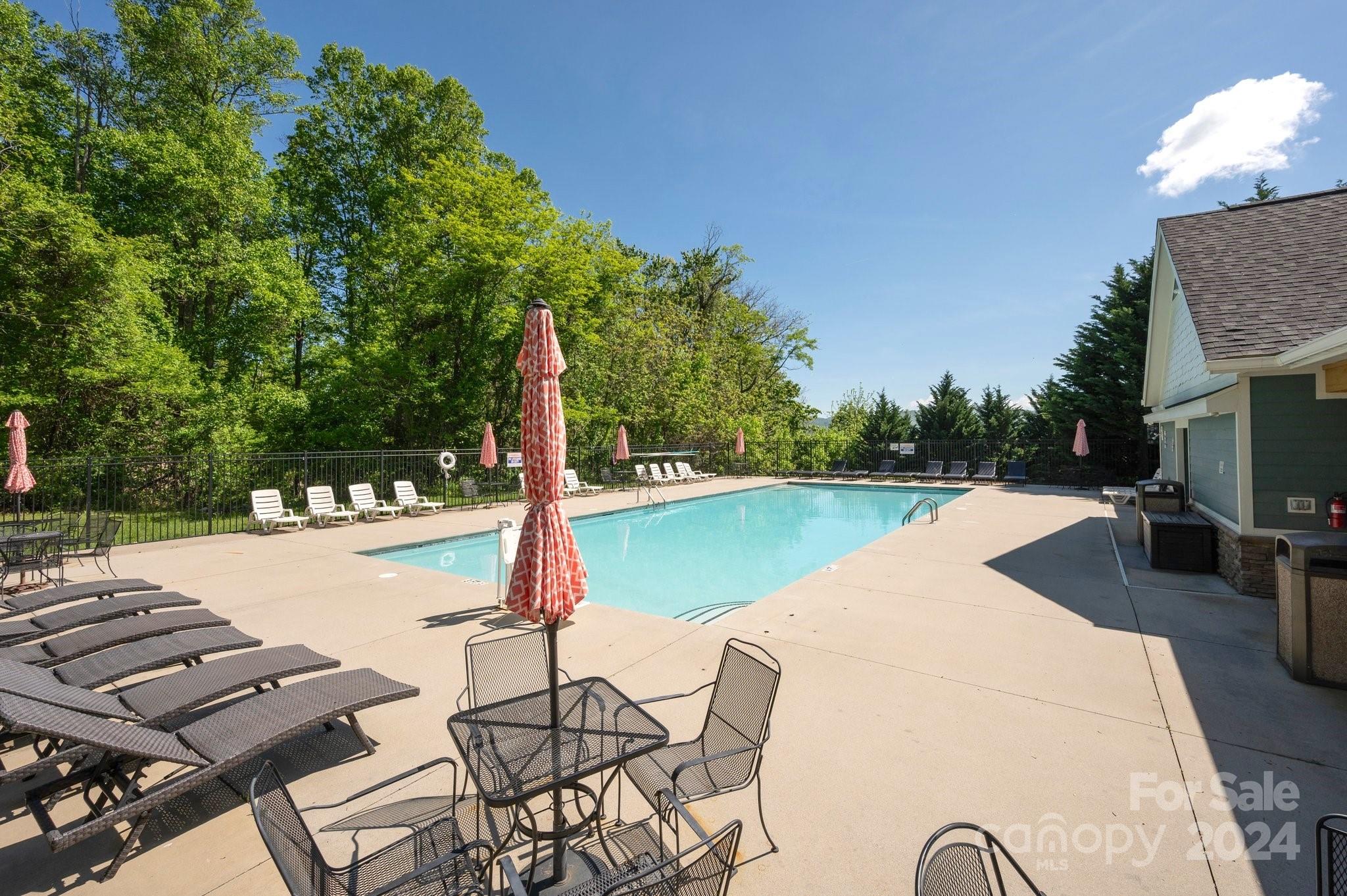 32 Stone House Road Arden NC 28704