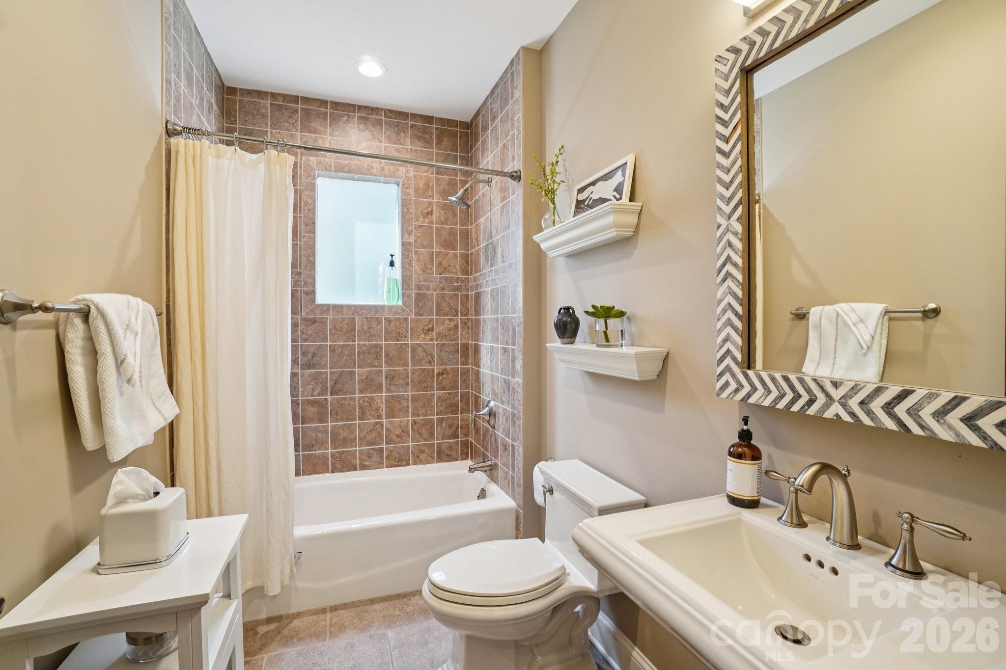133 Falls Summit Road Hendersonville NC 28739