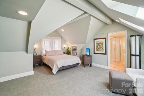 133 Falls Summit Road Hendersonville NC 28739