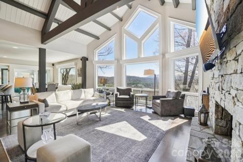 133 Falls Summit Road Hendersonville NC 28739