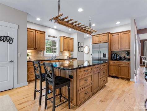 40 Village Pointe Lane Asheville NC 28803