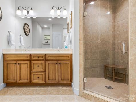 40 Village Pointe Lane Asheville NC 28803