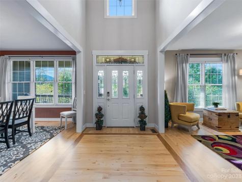 40 Village Pointe Lane Asheville NC 28803