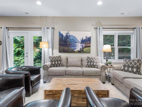 40 Village Pointe Lane Asheville NC 28803