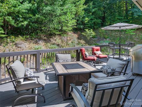 40 Village Pointe Lane Asheville NC 28803