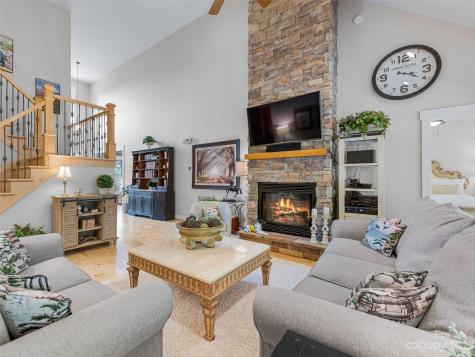 40 Village Pointe Lane Asheville NC 28803