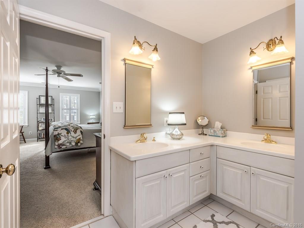 3112 Foxridge Road Charlotte NC 28226