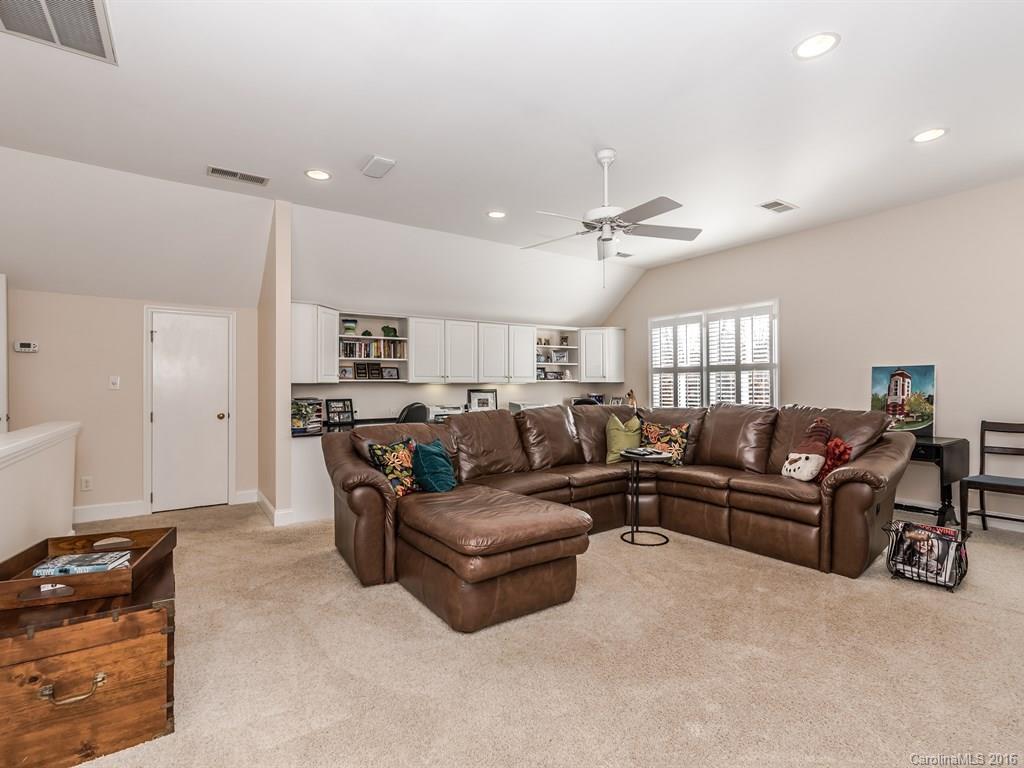 3112 Foxridge Road Charlotte NC 28226
