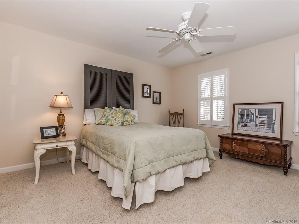 3112 Foxridge Road Charlotte NC 28226