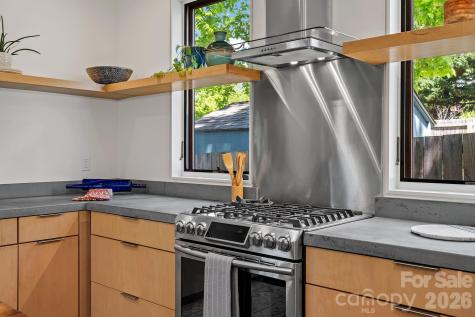 77 Middlemont Avenue Asheville NC 28806