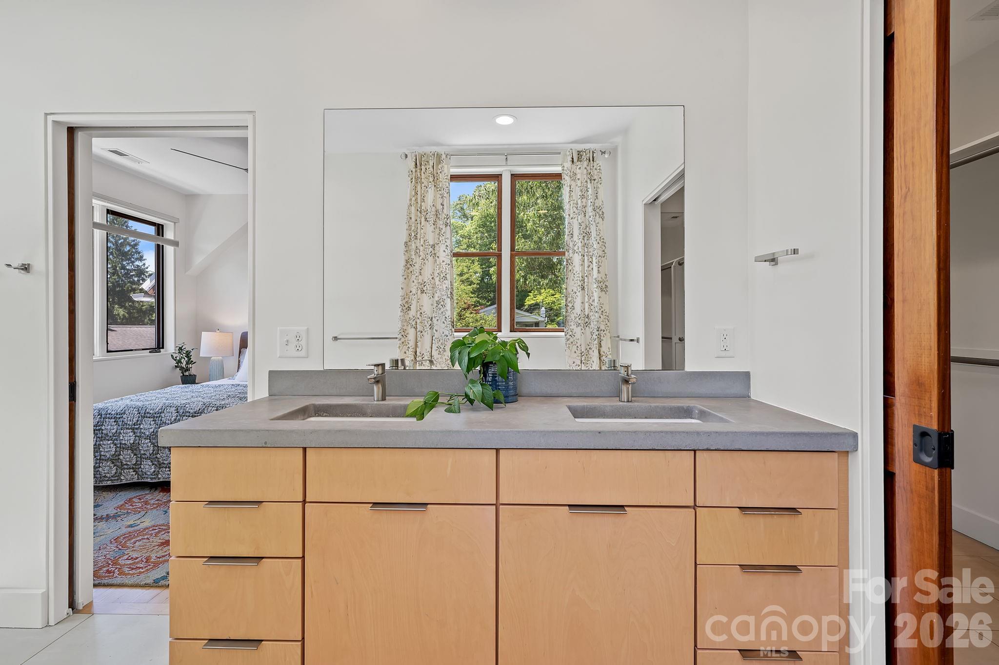 77 Middlemont Avenue Asheville NC 28806