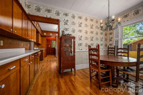 151 S Magnolia Street Forest City NC 28043