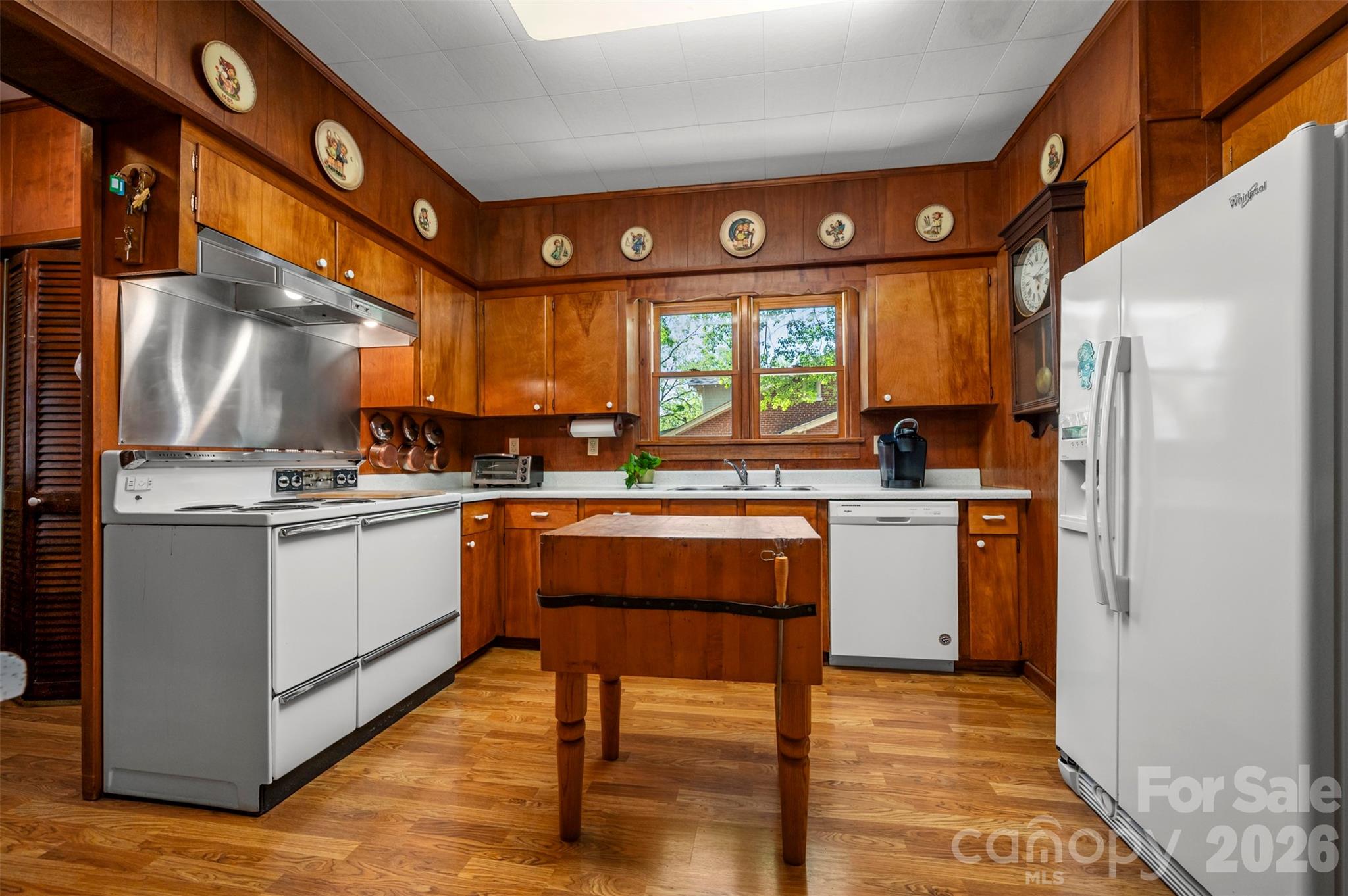 151 S Magnolia Street Forest City NC 28043