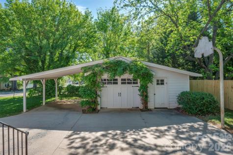 151 S Magnolia Street Forest City NC 28043