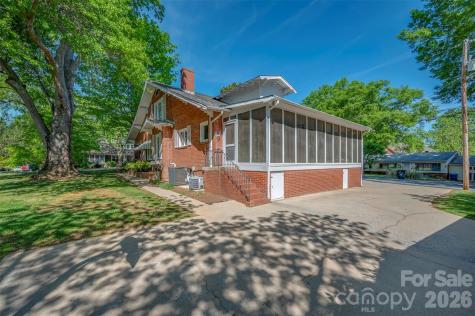 151 S Magnolia Street Forest City NC 28043