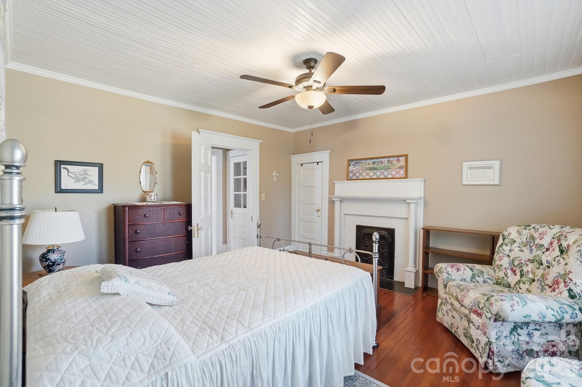 502 S South Street Gastonia NC 28052