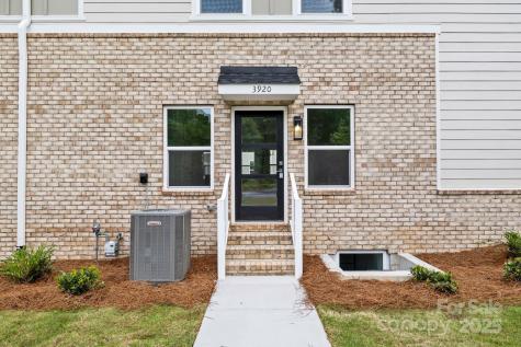 3920 Hager Drive Charlotte NC 28208