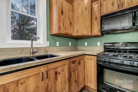 241 Fern Way Black Mountain NC 28711