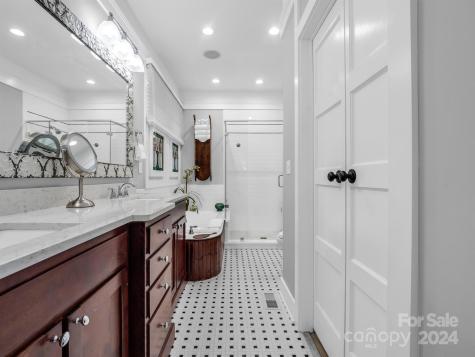 34 Cheshire Drive Black Mountain NC 28711