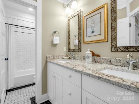 34 Cheshire Drive Black Mountain NC 28711