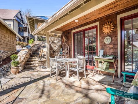 34 Cheshire Drive Black Mountain NC 28711