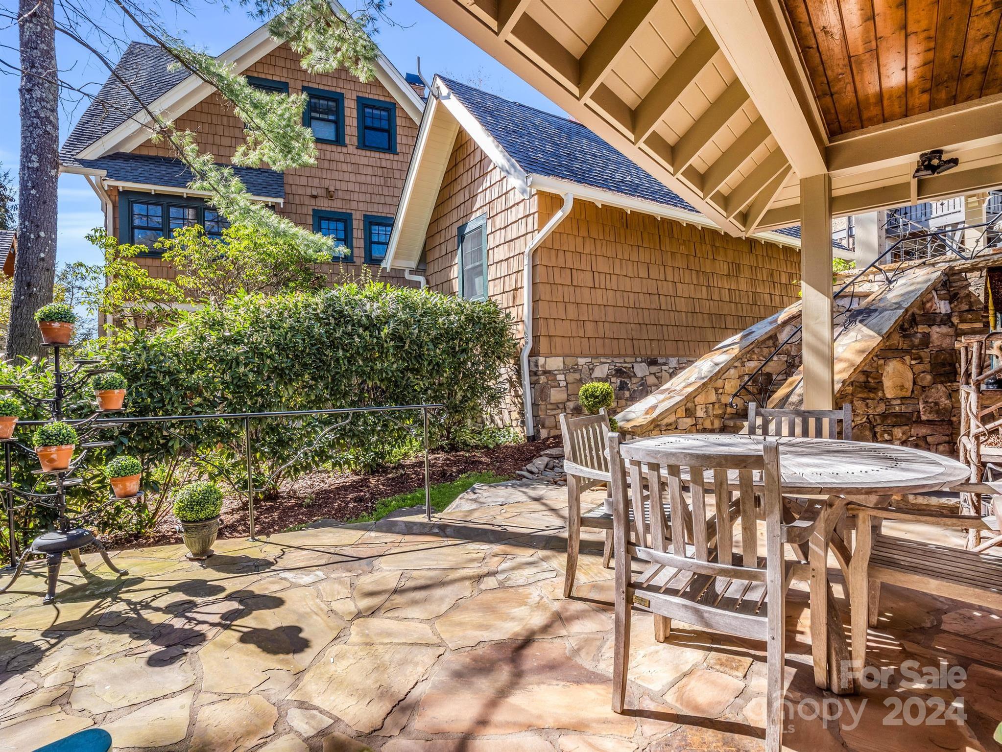 34 Cheshire Drive Black Mountain NC 28711