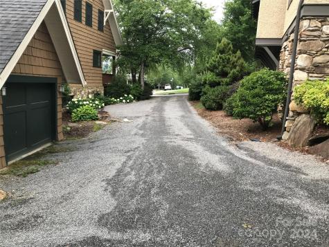 34 Cheshire Drive Black Mountain NC 28711