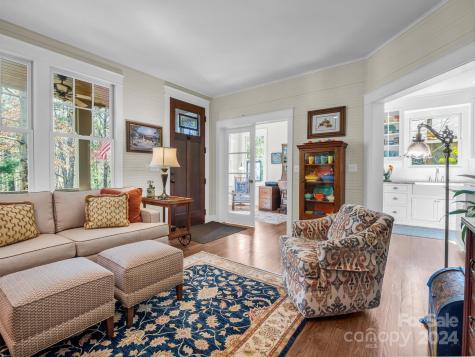 34 Cheshire Drive Black Mountain NC 28711